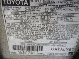 1997 TOYOTA CAMRY LE WHITE 2.2L AT Z18444